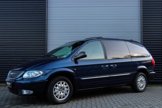 Chrysler Grand Voyager - 3.3i V6 Limited AWD Automaat 7-persoons Leder Trekhaak - 1