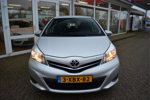 Toyota Yaris - 1.3 100PK VVT-i Dynamic 5-Deurs | Navi | Airco | Camera | - 1