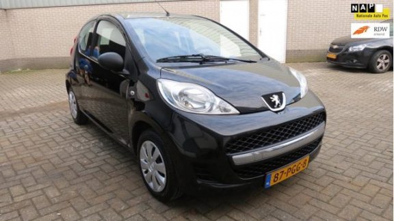 Peugeot 107 - 1.0-12V XR - 1