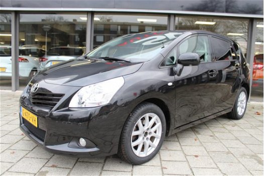 Toyota Verso - 1.8 VVT-i Business Titanium 7p. // NAVI // PANO // CAMERA - 1