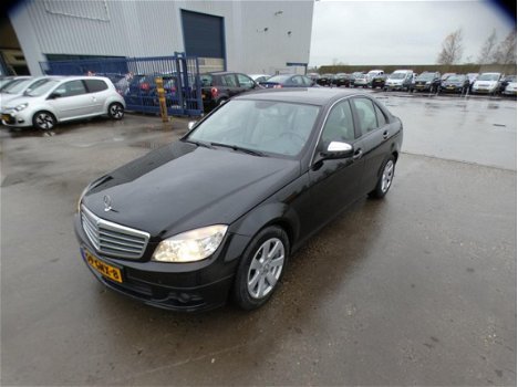 Mercedes-Benz C-klasse - 200 CDI Business Class / LEER / NAVI / TREKHAAK / CLIMATE CONTROL - 1