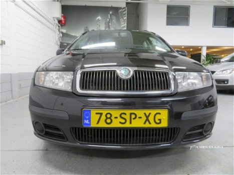 Skoda Fabia Combi - 1.4 16V 75pk Equipe Airco Cruise - 1