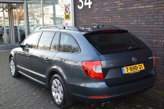 Skoda Superb Combi - 1.6 TDI 110pk ECC LMV NAVIGATIE XENON PDC - 1