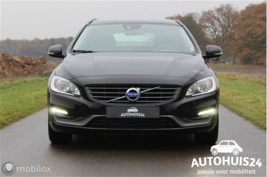 Volvo V60 - D3 5-cil Kinetic (bj2014) RIJKLAAR GELEVERD - 1