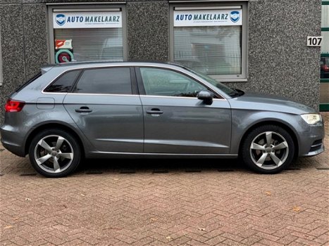 Audi A3 Sportback - 1.6 TDI Attr. PL+ Automaat Dealer onderh ouden NAP - 1