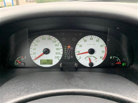 Citroën Xsara Coupé - 1.6i-16V VTR Automaat, Lage KM Stand trekhaak - 1