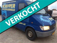 Mercedes-Benz Sprinter - 210 D hoog GVW