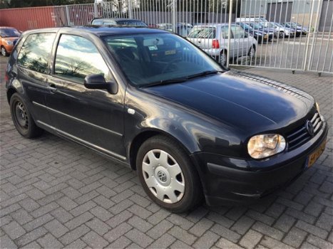 Volkswagen Golf - 1.9 SDI 2001 AIRCO MASTER EDITION 3 DEURS - 1