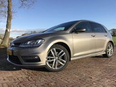 Volkswagen Golf - 1.4 TSI ACT Highline R-Line 150PK PANO LED