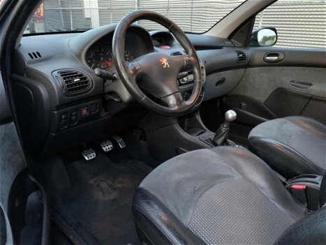 Peugeot 206 - GTI 2.0-16V - 1