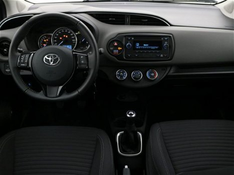 Toyota Yaris - 1.0 5Drs Comfort - 1