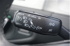 Volkswagen Golf - 1.2TSI/111PK Comfortline · Cruise control · Auto.airco · Mistlampen