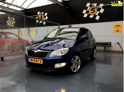 Skoda Fabia - 1.2 TSI Ambition AUTOMAAT, 5-DEURS, TOPSTAAT - 1