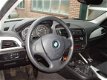 BMW 1-serie - 118d M-Sport pakket, lm-velgen 18 inch, parkeer sens., etc. Nette auto - 1 - Thumbnail