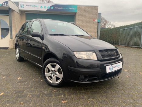 Skoda Fabia - 1.4-16V SPORT AIRCO NAP✅ - 1