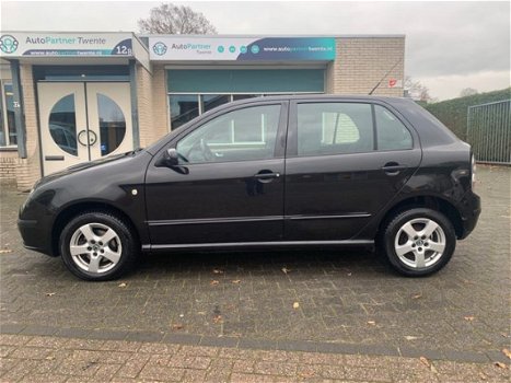 Skoda Fabia - 1.4-16V SPORT AIRCO NAP✅ - 1