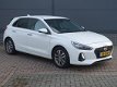 Hyundai i30 - 1.0 T-GDI Premium Navigatie / Camera / Keyless - 1 - Thumbnail