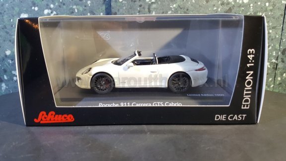 Porsche 911 GTS convertible wit 1:43 Schuco - 5