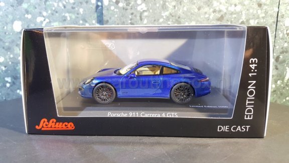 Porsche 911 4 GTS 1:43 Schuco - 4