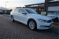 Volkswagen Passat Variant - 2.0 TDI 150PK DSG6 AUTOMAAT COMFORTLINE PERF.STAAT XENON/LED STOELVERW. - 1 - Thumbnail