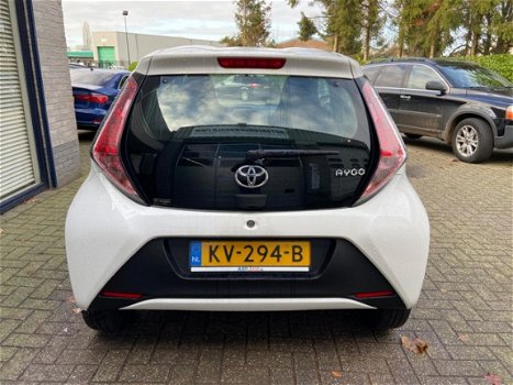 Toyota Aygo - 1.0 VVT-i x 28DKm/NL.Auto/Nieuwstaat/1Ste Eigenaar - 1