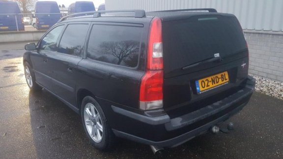 Volvo V70 - 2.4 D - 1