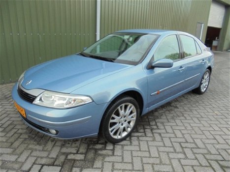 Renault Laguna - 1.8-16V Tech Road - 1