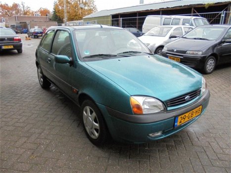 Ford Fiesta - 1.3-16V Century deze auto heeft een distributie ketting - 1