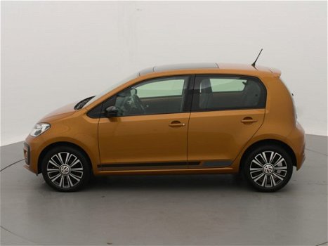 Volkswagen Up! - 1.0 High | 60pk | Panodak | Parkeersensoren | Navigatie| Airco | Lm velgen | Telefo - 1