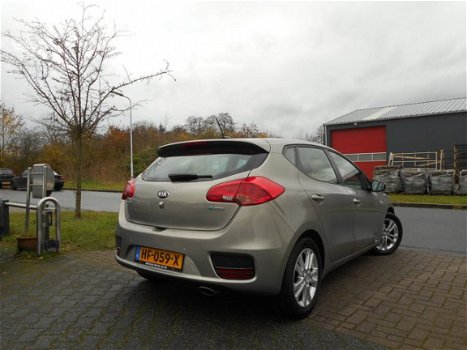 Kia Cee'd - 1.0 T-GDi Navigator NAVI/LED/CRUISE/AIRCO/PDC - 1