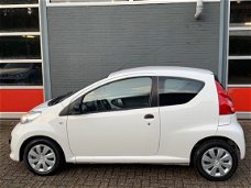 Peugeot 107 - 1.0-12V XR