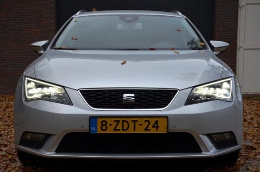 Seat Leon ST - 1.6 TDI Ecomotive Lease Sport Xenon/Half leer/Pdc/Ecc/Navi/Trekhaak/Cr-Controle/Lmv - 1