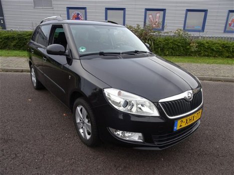 Skoda Fabia Combi - 1.2 TSI Drive / Navi / Cruise / Climate - 1