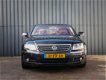 Volkswagen Phaeton - 4.2 V8 4p. Lang Dealer Onderhouden, Zeer Compleet, NL-Auto, Vanaf januari 2020 - 1 - Thumbnail