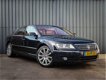 Volkswagen Phaeton - 4.2 V8 4p. Lang Dealer Onderhouden, Zeer Compleet, NL-Auto, Vanaf januari 2020 - 1 - Thumbnail