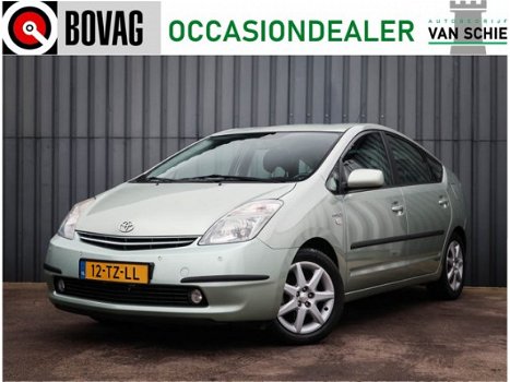 Toyota Prius - 1.5 VVT-i, Business Edition, Leer, Navi, PDc V+A, Trekhaak, NL-Auto - 1