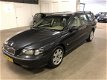 Volvo V70 - 2.4 170PK AUTYOUNGTIMER/LMV/HALF-LEDER - 1 - Thumbnail