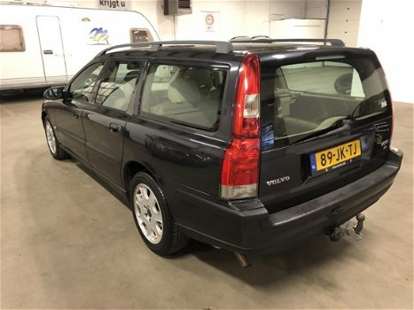 Volvo V70 - 2.4 170PK AUTYOUNGTIMER/LMV/HALF-LEDER - 1