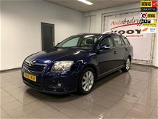 Toyota Avensis Wagon - 1.8 VVTi Luna * Airco-ecc / Dealer onderhouden / Trekhaak