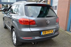 Volkswagen Tiguan - 2.0 TSI Sport&Style 4Motion