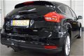 Ford Focus - 1.0 Titanium +NAVI/PARKEERSENSOREN VOOR EN ACHTER/TREKHAAK - 1 - Thumbnail