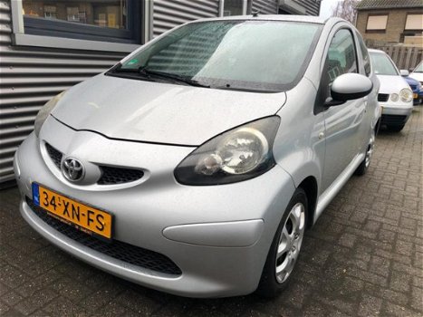 Toyota Aygo - 1.0-12V + AIRCO STUURBEKR.138.000KM N A P - 1