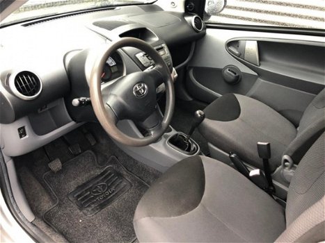 Toyota Aygo - 1.0-12V + AIRCO STUURBEKR.138.000KM N A P - 1