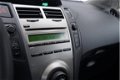 Toyota Yaris - 1.0 VVTi Acces El.pakket+Audio=5-DEURS - 1 - Thumbnail