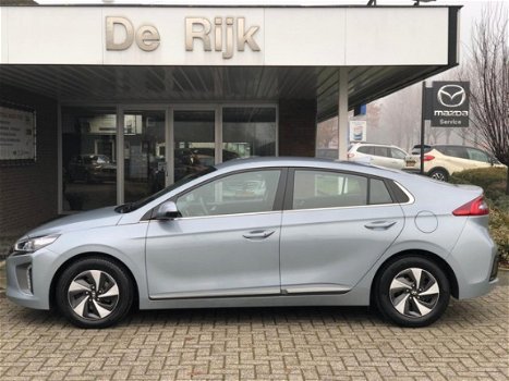 Hyundai IONIQ - 1.6 GDi Comfort (HYBRIDE AUTOMAAT) 1e Eigenaar - 1