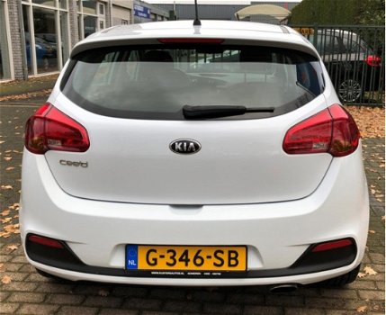 Kia Cee'd - 1.4 CVVT Attract LM 17