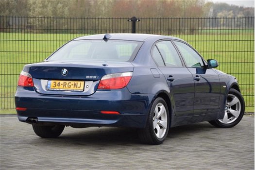 BMW 5-serie - 523i Executive 2005 Airco Navigatie - 1