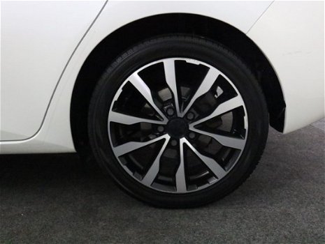 Toyota Auris - 1.8 Hybrid Executive Navi, 17 inch lm velgen - 1