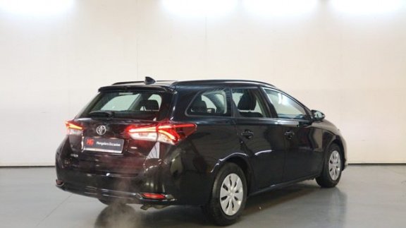 Toyota Auris - 1.3 VVT-i 99pk Now - 1