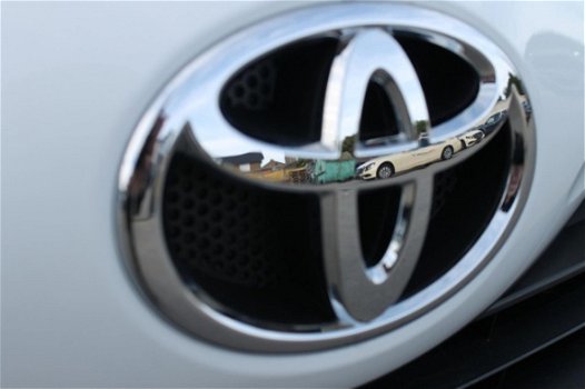 Toyota Yaris - 1.5 VVT-i Active Navi | Lichtmetaal - 1